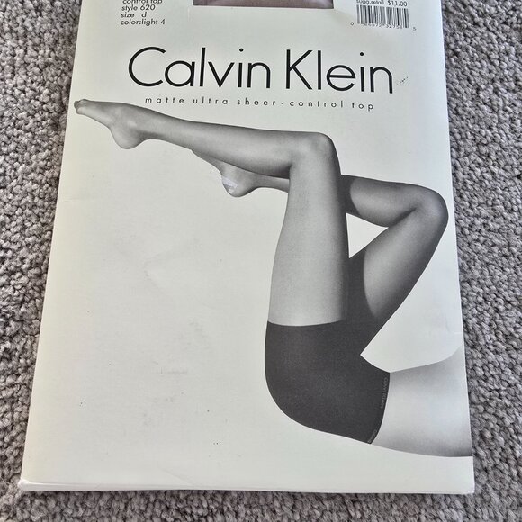 Calvin Klein Matte Sheer Control Top - Picture 1 of 2